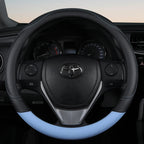 Capa de volante automotiva com couro resistente e antiderrapante.
