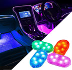 Luz de LED magnética em uso no interior do carro, iluminando com cores variadas