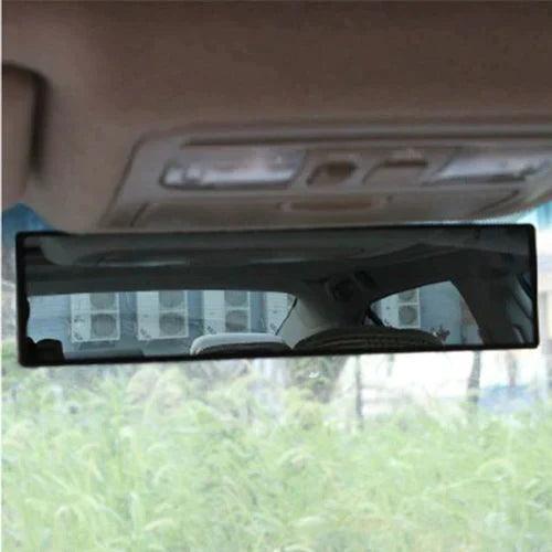 Retrovisor veicular panorâmico instalado para melhorar visão e segurança ao dirigir.